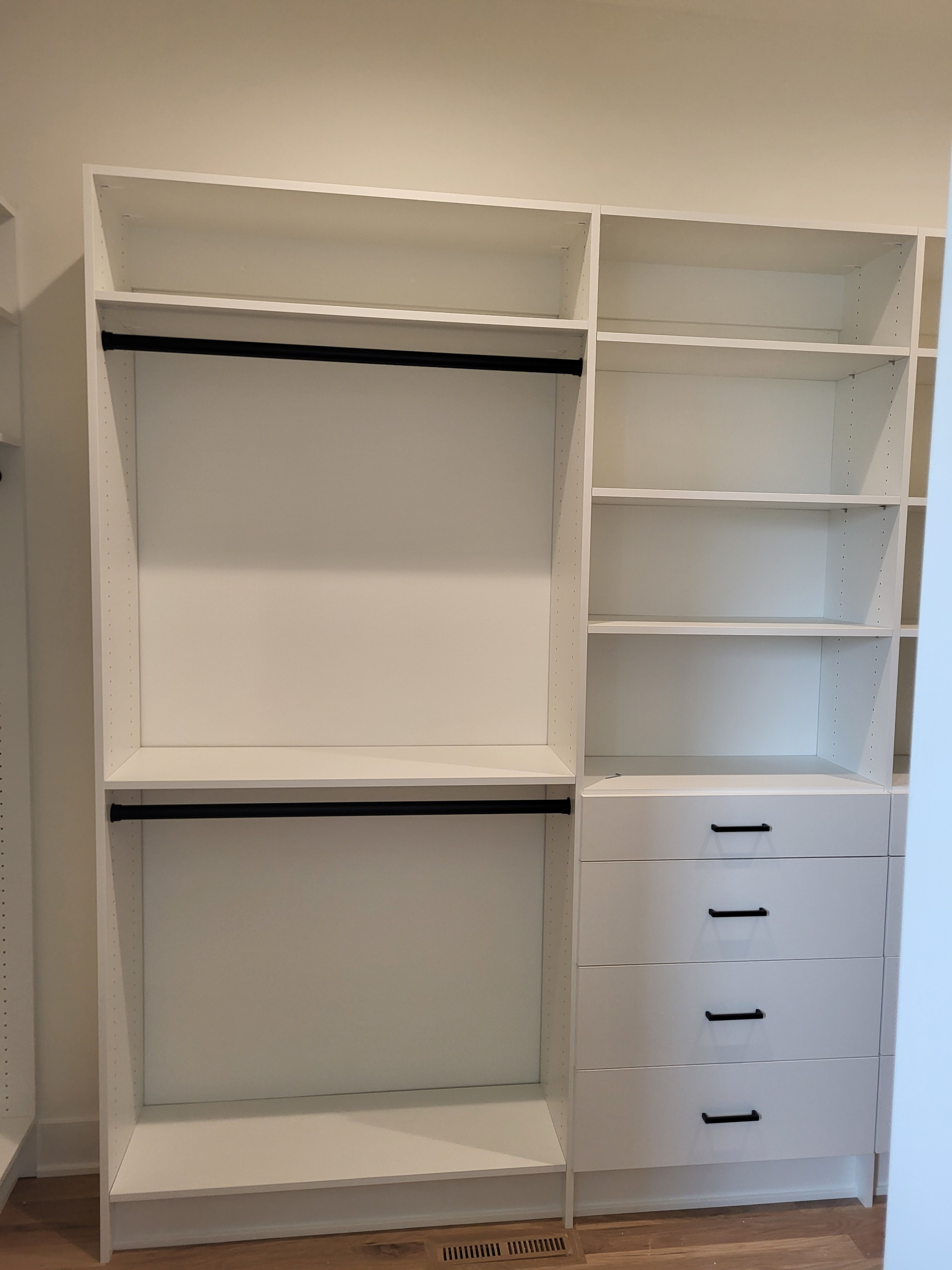 Closet shelving